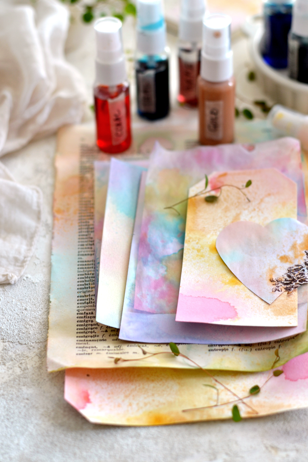 How to use DIY Spray Inks to create 'abstract' backgrounds