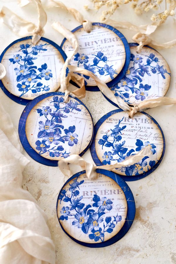 DIY Round Junk Journal Blue Flower Tags - Dreams Factory